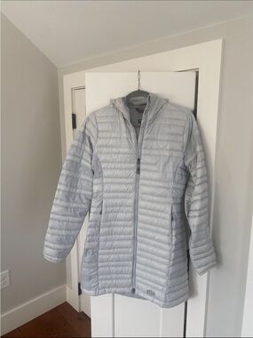 Stio Light Gray Quilted Women's Insulated Puffer Jacket
